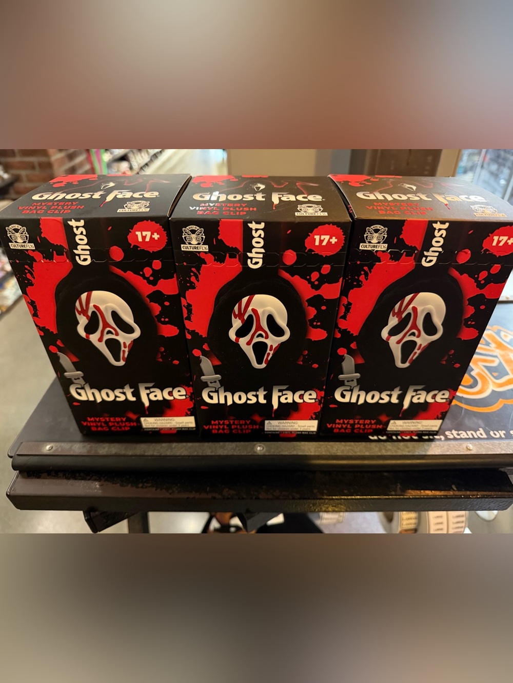 Ghost Face Mystery Vinyl Plush Bag Clip Keychain - Black & Red